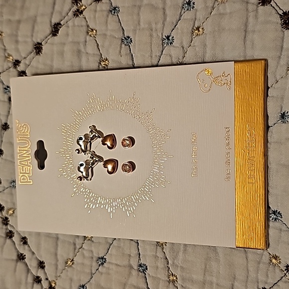 Peanuts Earrings- 3 Piece Set - Picture 3 of 3